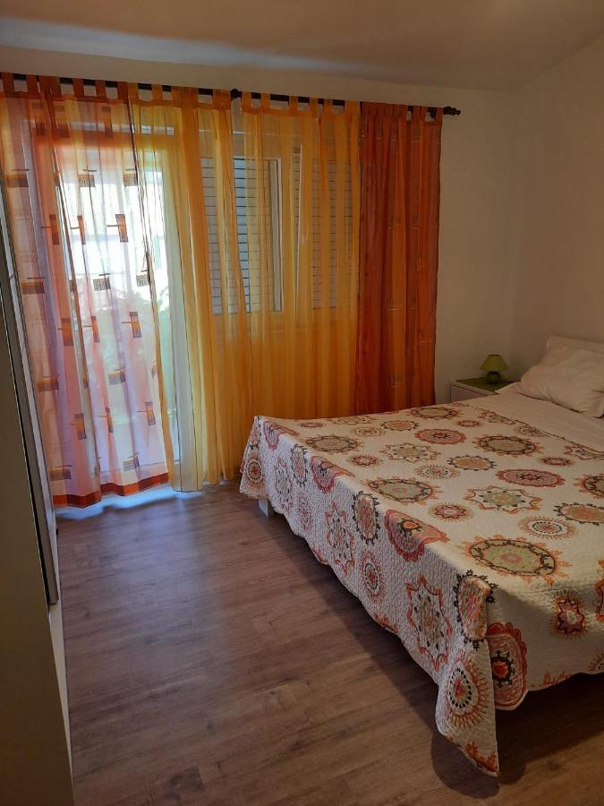 Apartmani Gracela Водице Екстериор снимка