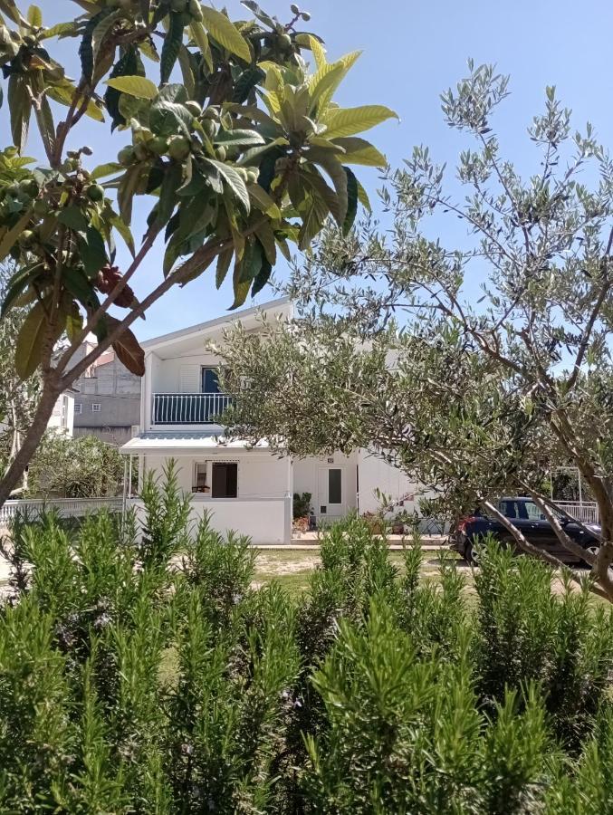 Apartmani Gracela Водице Екстериор снимка